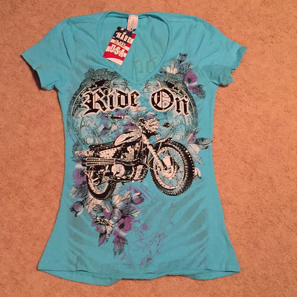 Tee shirt